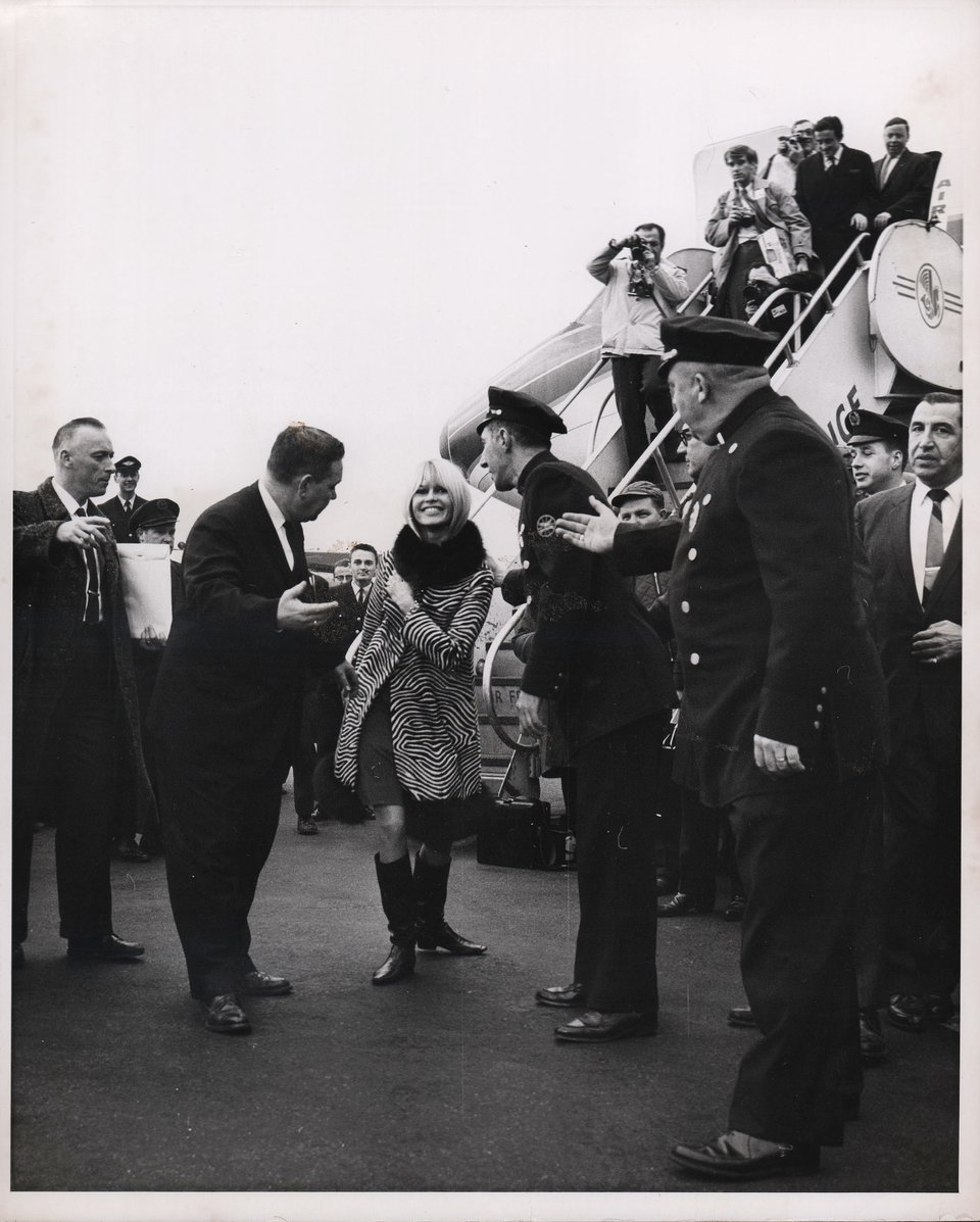 Brigitte Bardot Original 1976 U.S. Wire services photo