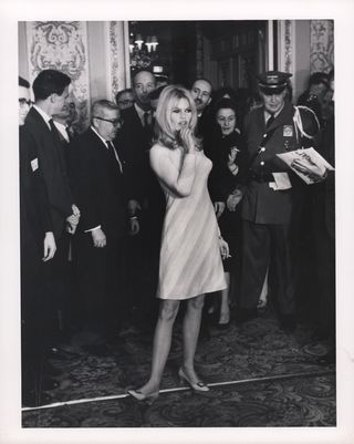 Brigitte Bardot Original 1976 U.S. Wire services photo Alternate Image