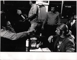 Minnie and Moskowitz Original 1971 U.S. Production Photo Alternate Image