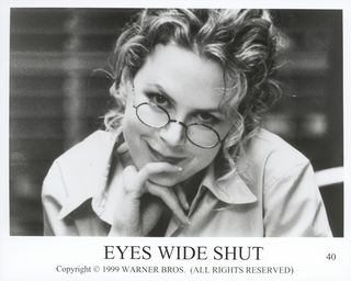 Eyes Wide Shut Original 1999 U.S. Press Kit Alternate Image