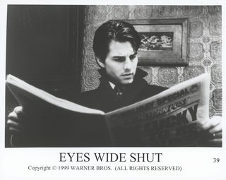Eyes Wide Shut Original 1999 U.S. Press Kit Alternate Image